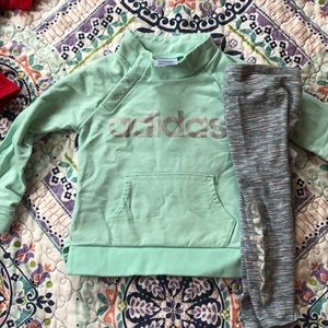 Adidas marching set. 2T toddler girl